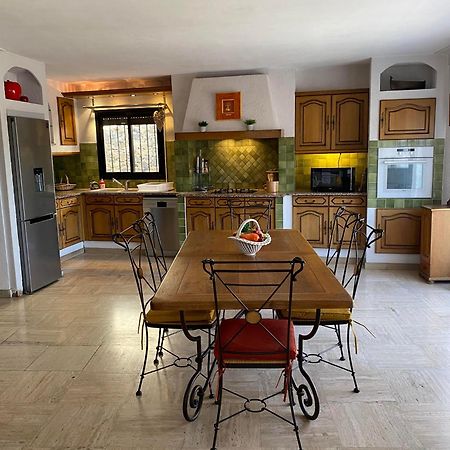 Appartement Spacieux Cases-de-Pene Luaran gambar