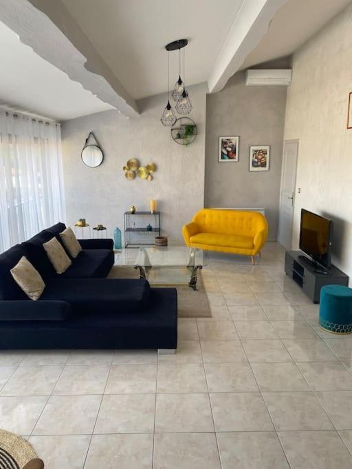 Appartement Spacieux Cases-de-Pene Luaran gambar